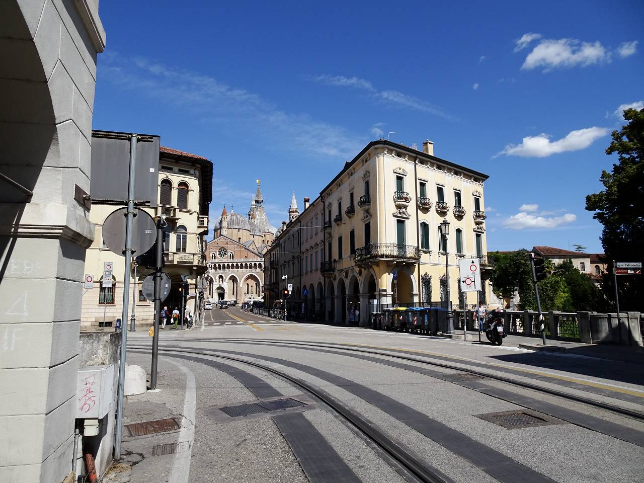 DSC00573_%281280_x_1024%29