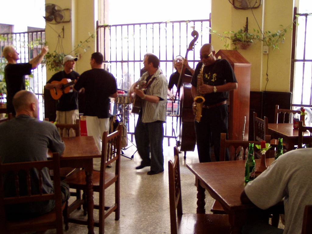 PC040610_%281024_x_768%29