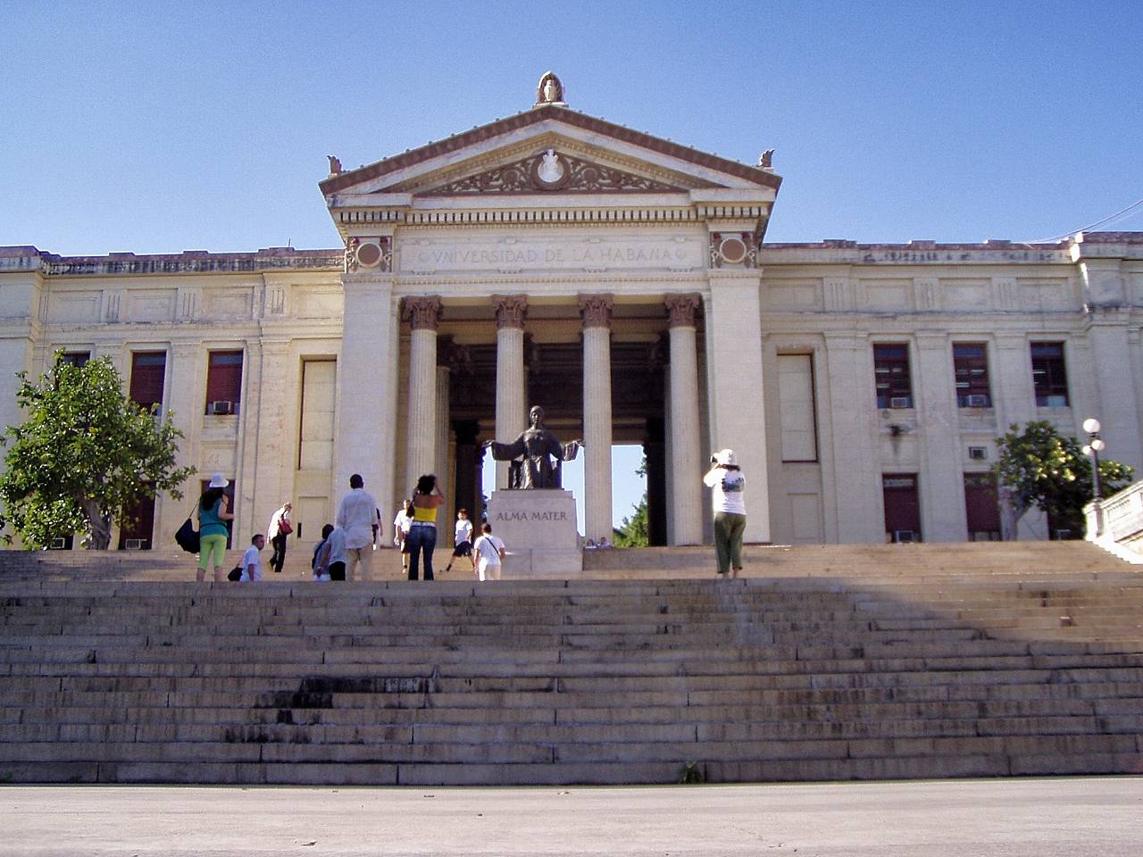 PC060688_S_Uni_Havanna